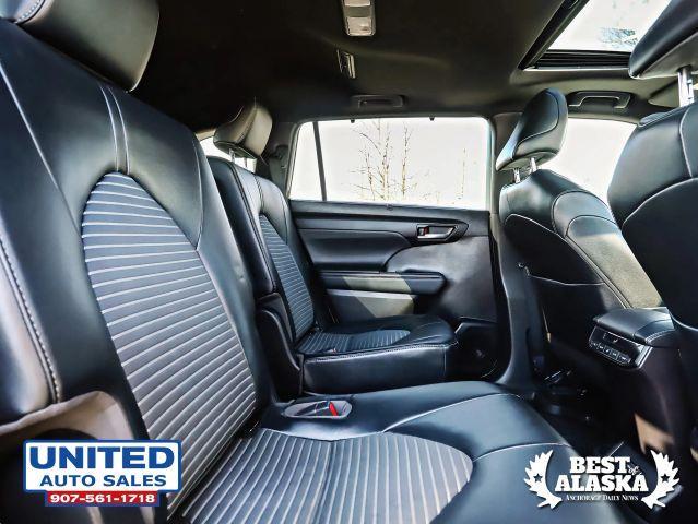 used 2022 Toyota Highlander car, priced at $39,995