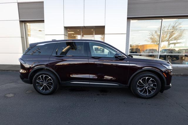 used 2025 Lincoln Nautilus car, priced at $48,998