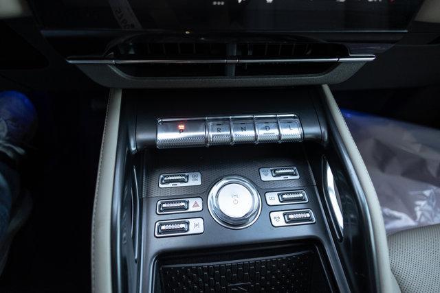 used 2025 Lincoln Nautilus car, priced at $48,998