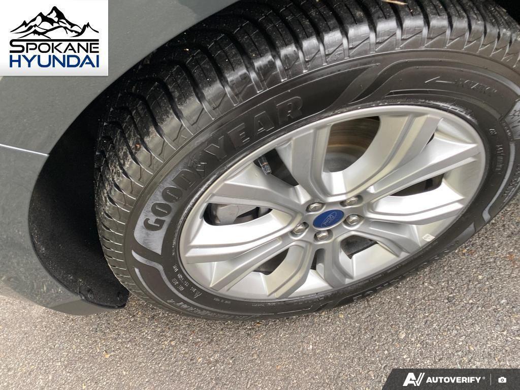 used 2022 Ford Edge car