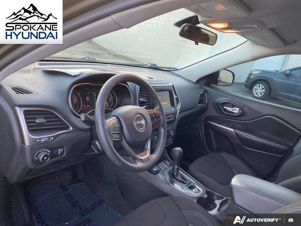 used 2019 Jeep Cherokee car