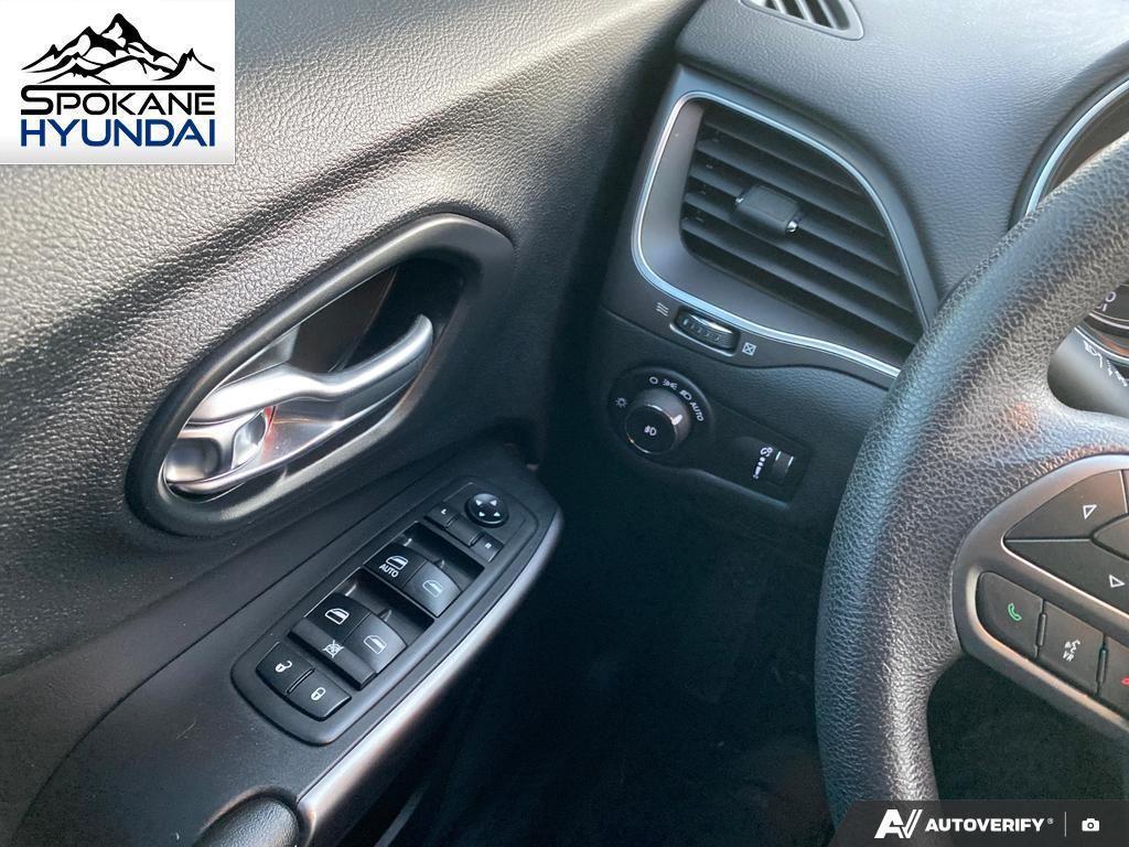 used 2019 Jeep Cherokee car