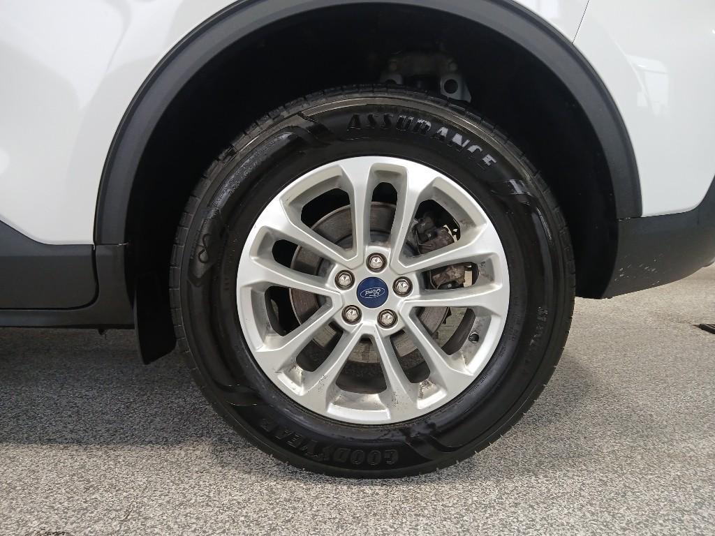 used 2022 Ford Escape car, priced at $15,194