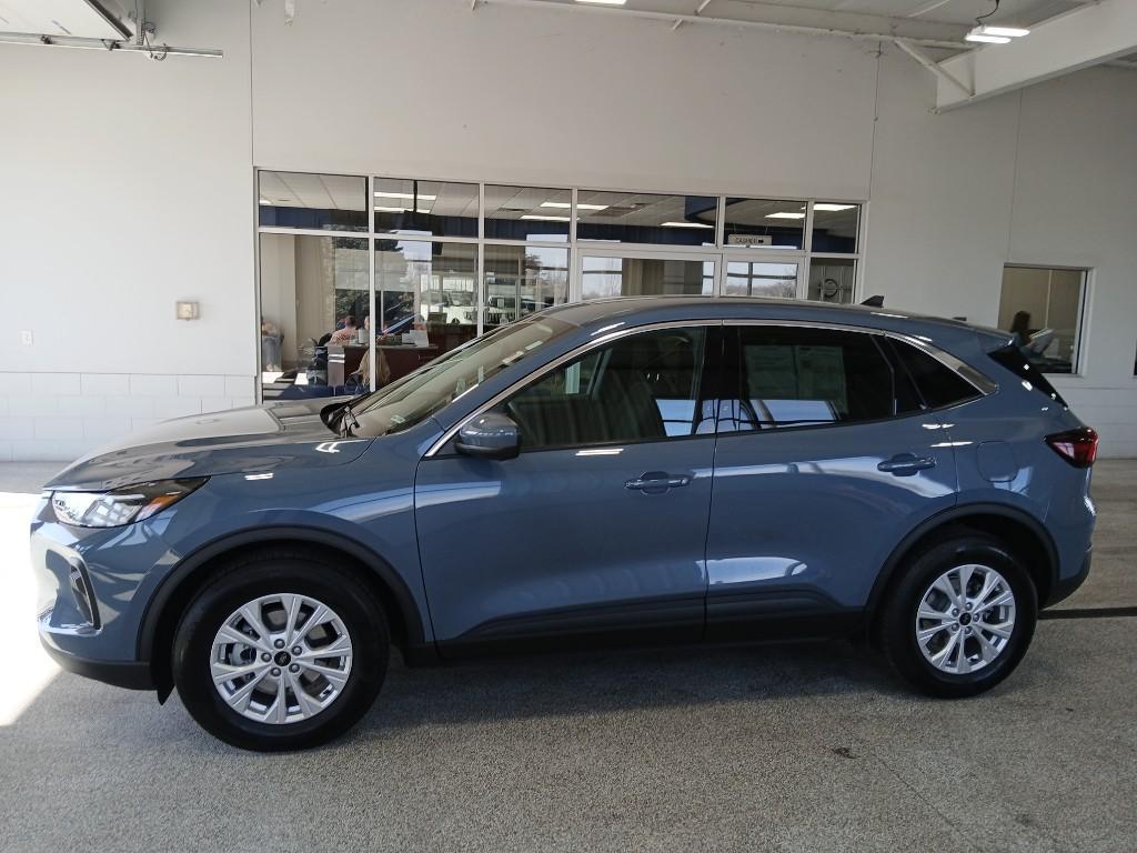used 2023 Ford Escape car, priced at $24,874