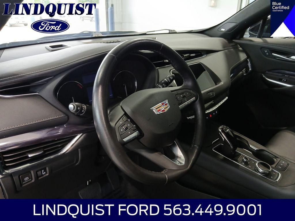 used 2023 Cadillac XT4 car, priced at $29,990