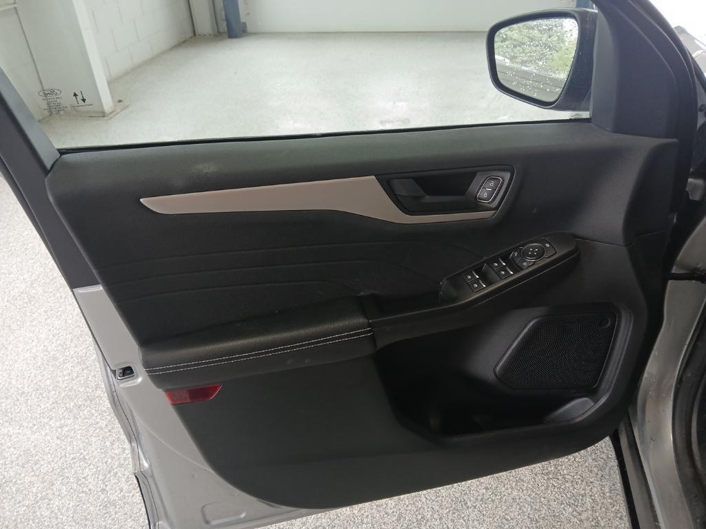 used 2022 Ford Escape car, priced at $25,403