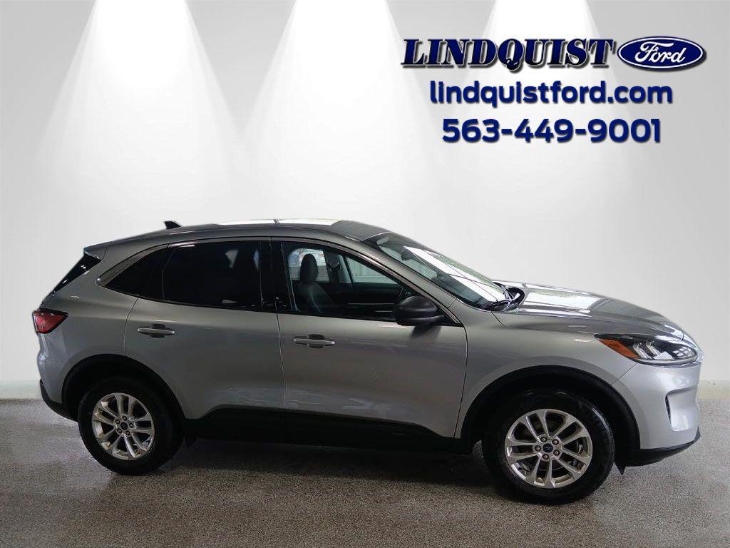 used 2022 Ford Escape car, priced at $25,403