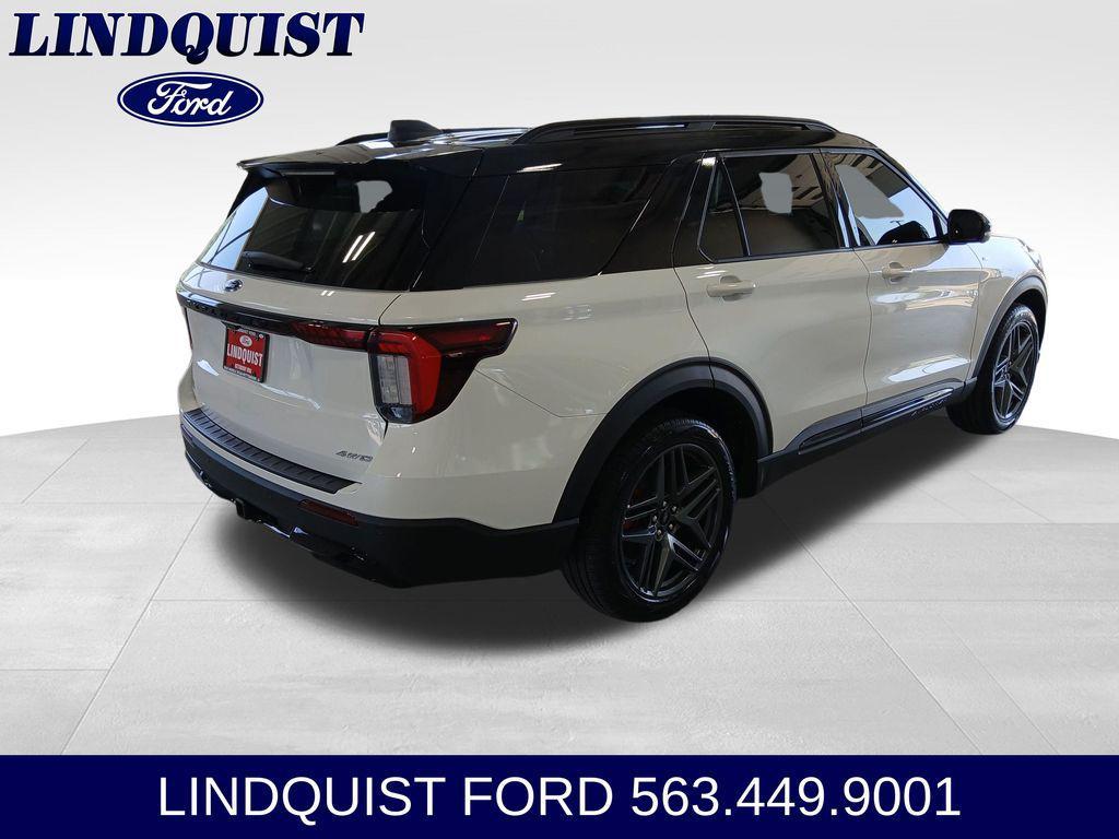 used 2025 Ford Explorer car, priced at $39,996