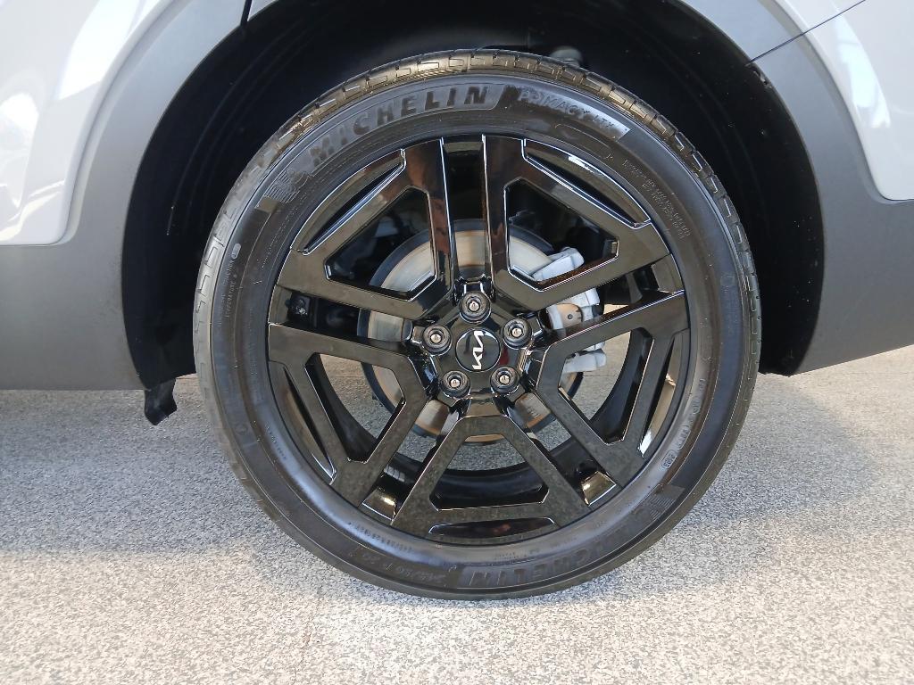 used 2024 Kia Telluride car, priced at $42,669