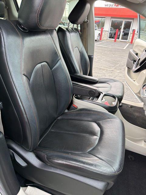 used 2020 Chrysler Pacifica car, priced at $11,500