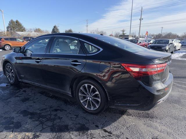 used 2018 Toyota Avalon Hybrid car, priced at $18,900