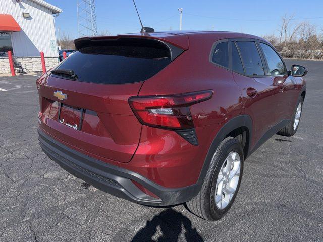 used 2024 Chevrolet Trax car, priced at $17,900