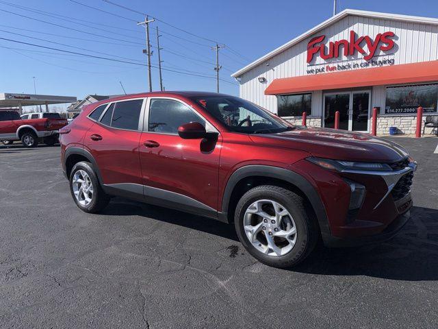 used 2024 Chevrolet Trax car, priced at $17,900