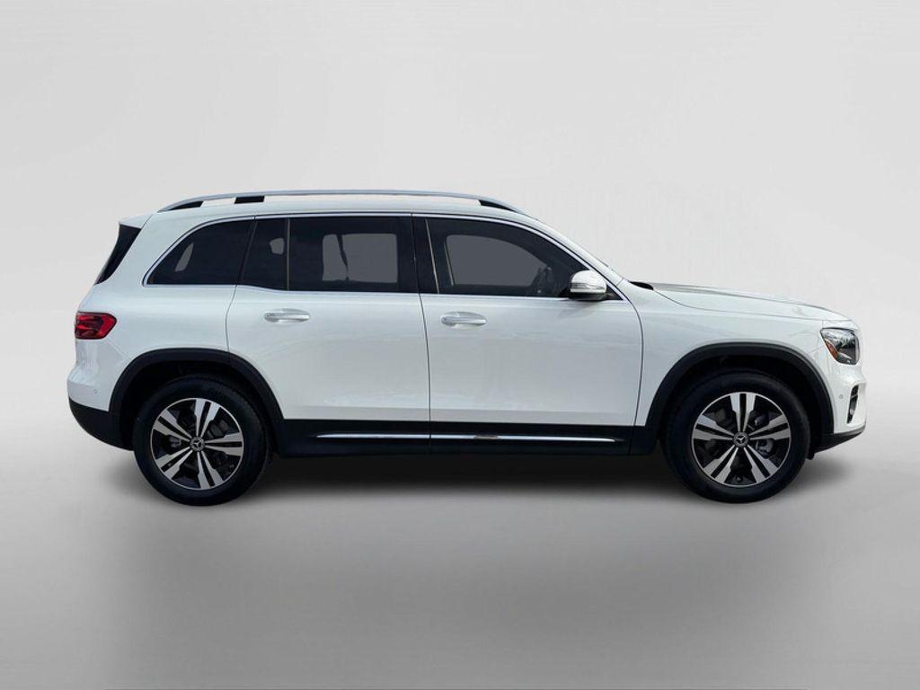 used 2025 Mercedes-Benz GLB 250 car, priced at $43,884