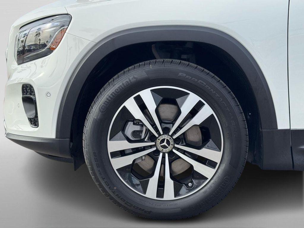 used 2025 Mercedes-Benz GLB 250 car, priced at $43,884