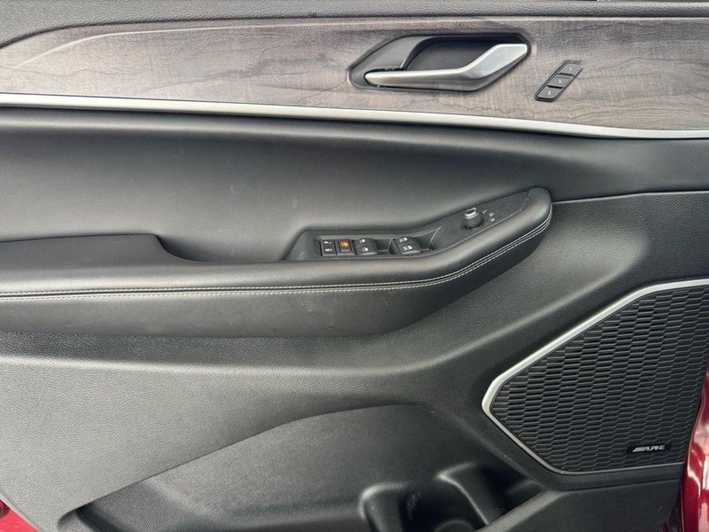 used 2023 Jeep Grand Cherokee car, priced at $27,992