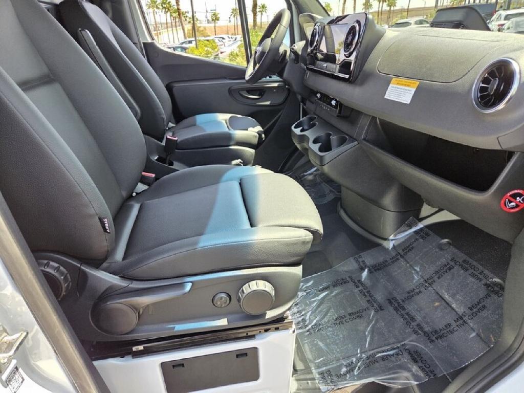 new 2025 Mercedes-Benz Sprinter 2500 car, priced at $65,733