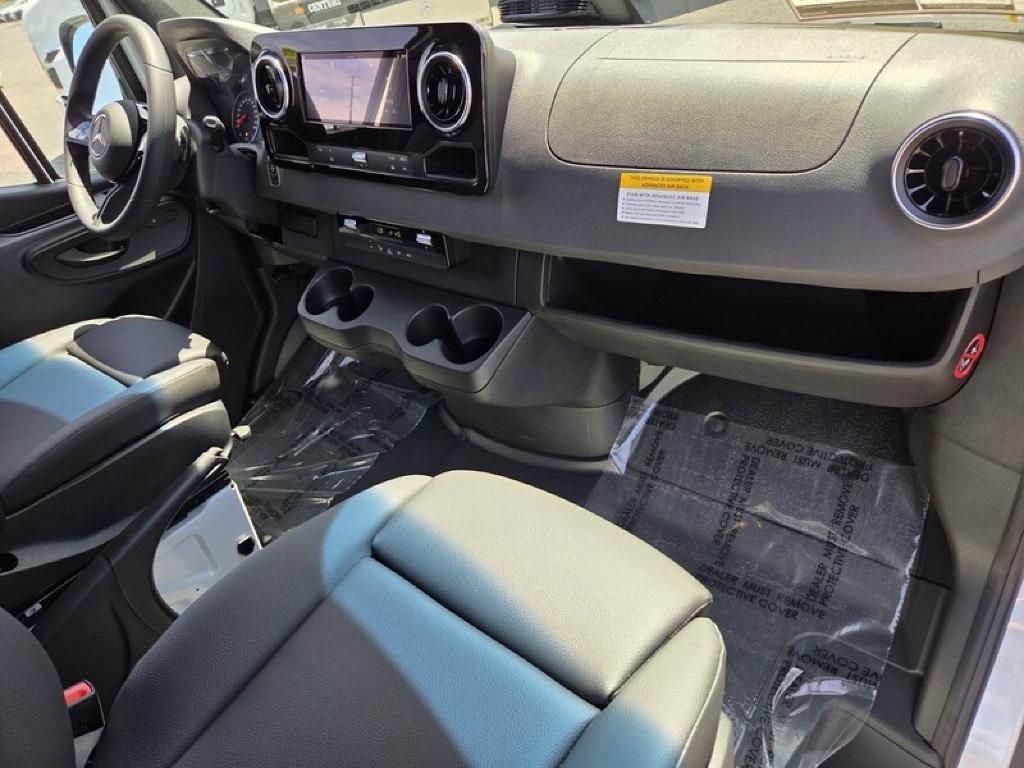 new 2025 Mercedes-Benz Sprinter 2500 car, priced at $65,733