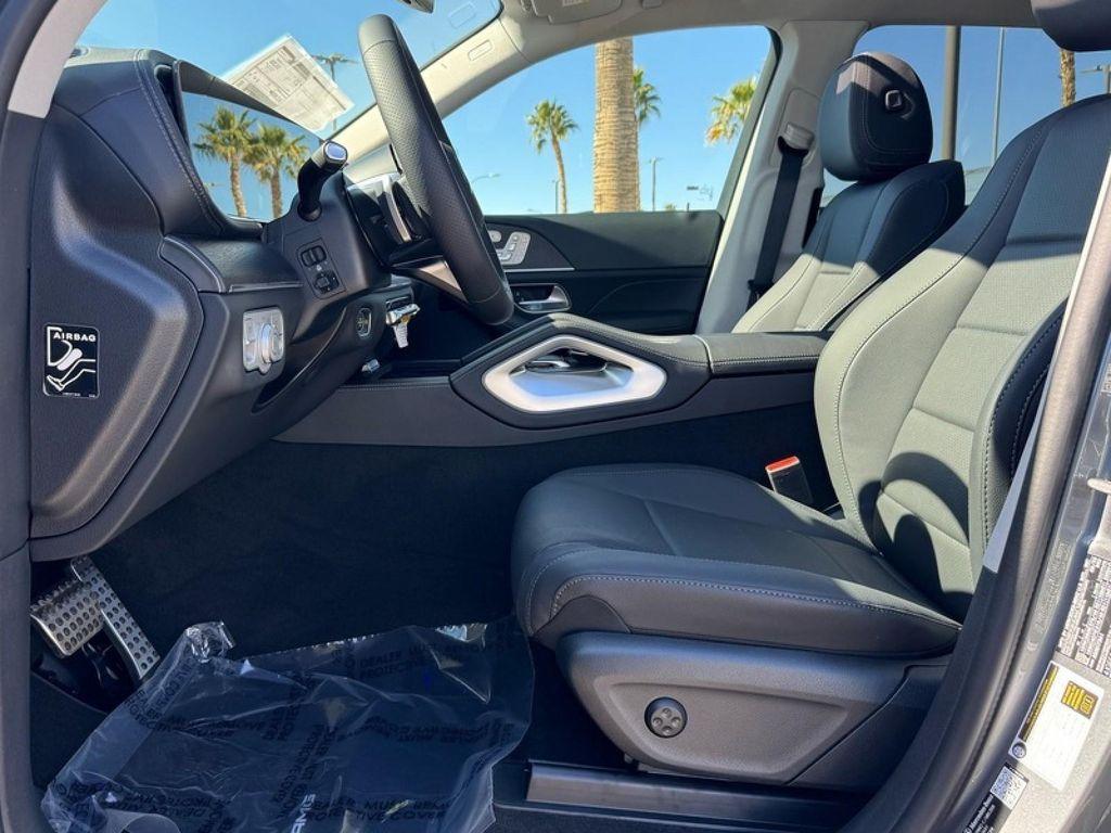 new 2026 Mercedes-Benz GLS 450 car, priced at $97,820