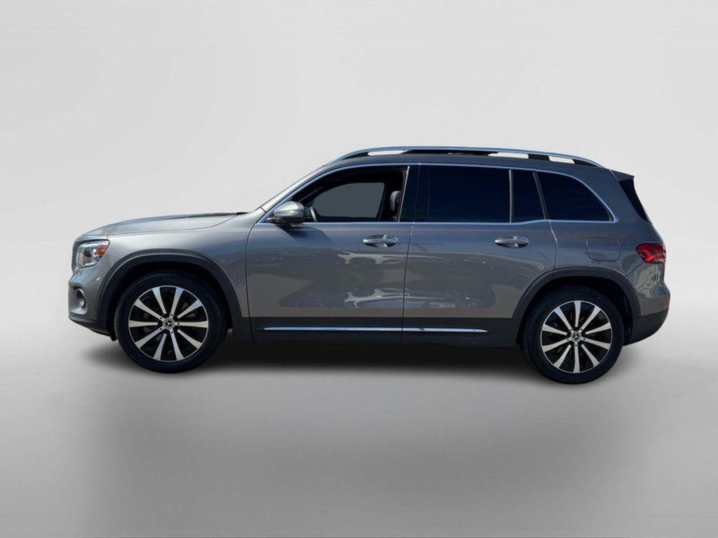 used 2022 Mercedes-Benz GLB 250 car, priced at $27,772