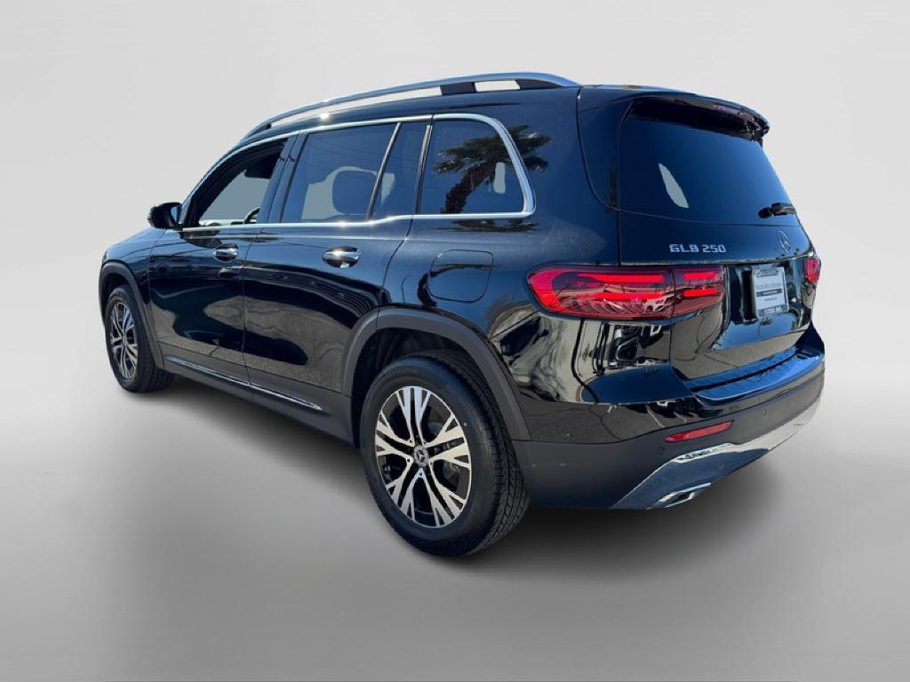 new 2025 Mercedes-Benz GLB 250 car, priced at $47,345