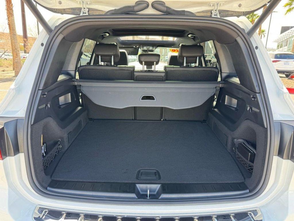 used 2026 Mercedes-Benz GLB 250 car, priced at $43,994