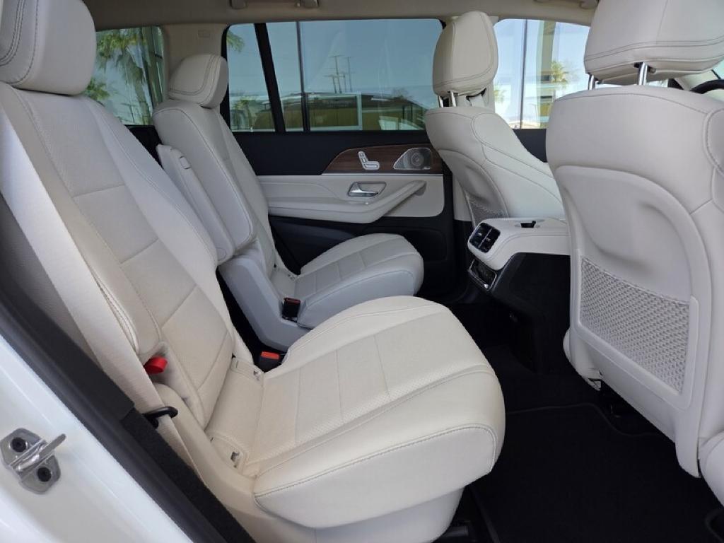 new 2026 Mercedes-Benz GLS 450 car, priced at $93,160