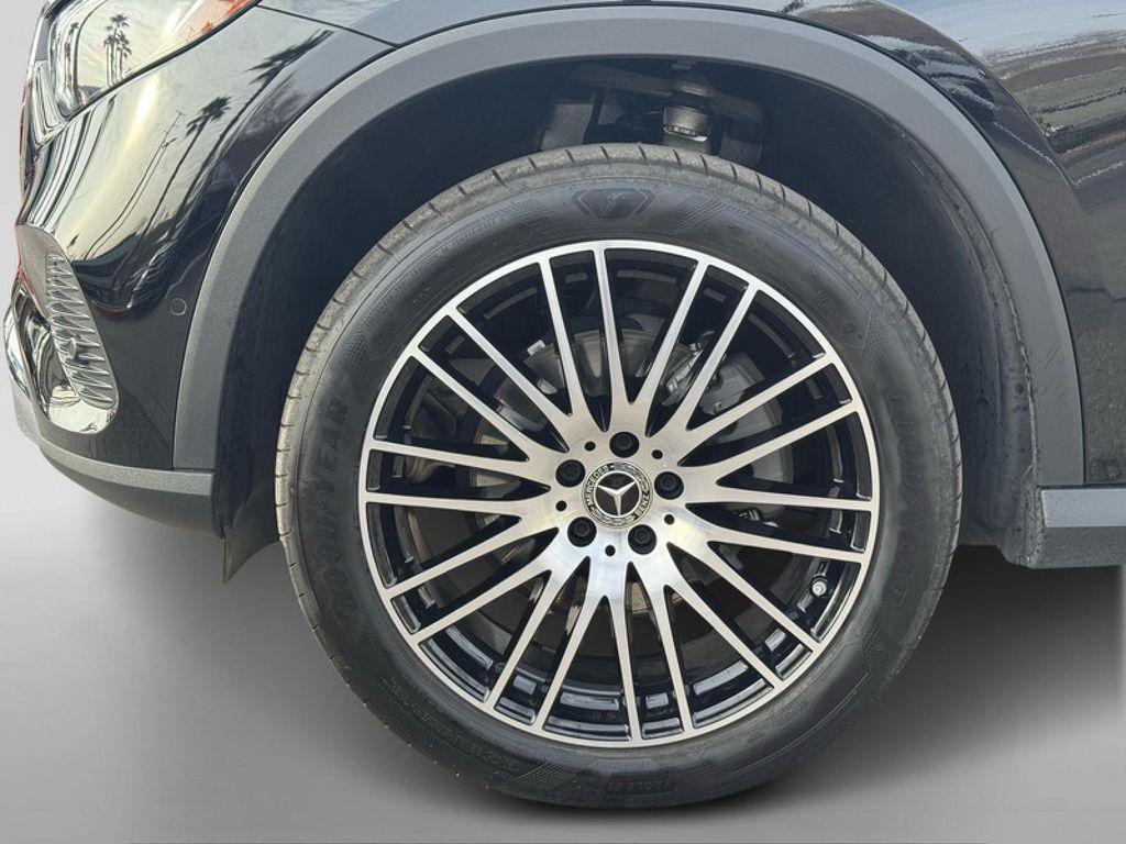 used 2024 Mercedes-Benz GLC 300 car, priced at $42,993