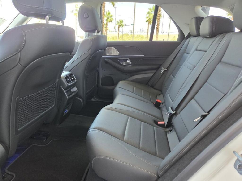 new 2026 Mercedes-Benz GLE 450 car, priced at $83,460