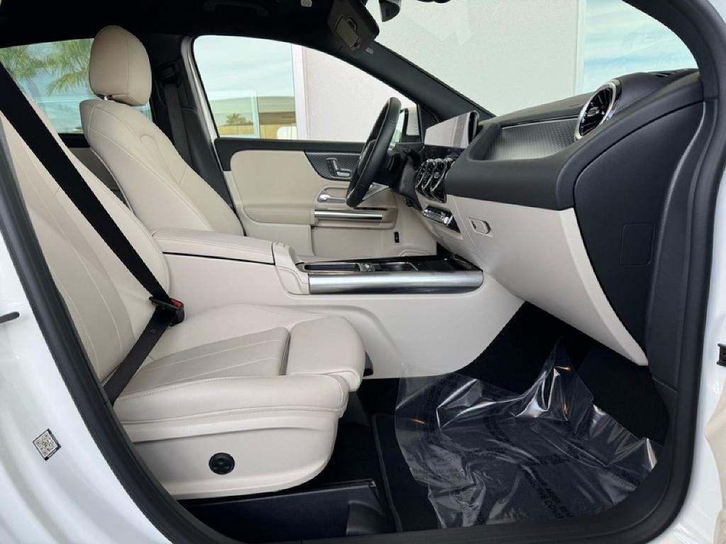 used 2026 Mercedes-Benz GLA 250 car, priced at $42,994