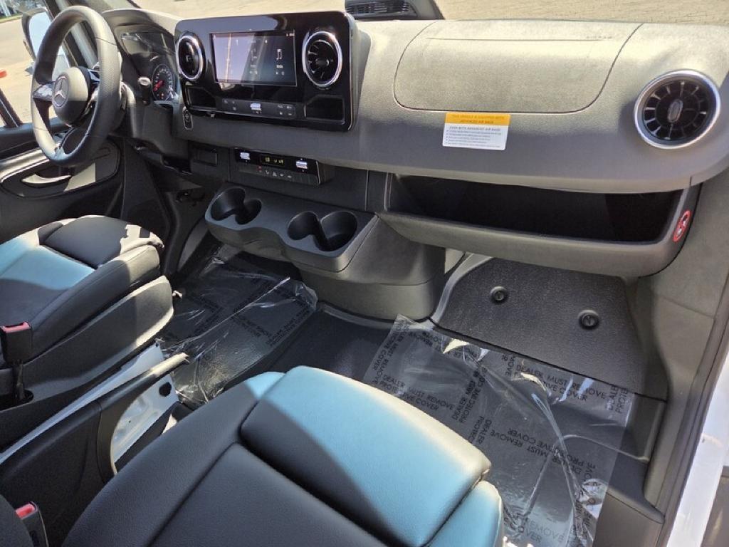 new 2025 Mercedes-Benz Sprinter 2500 car, priced at $65,733