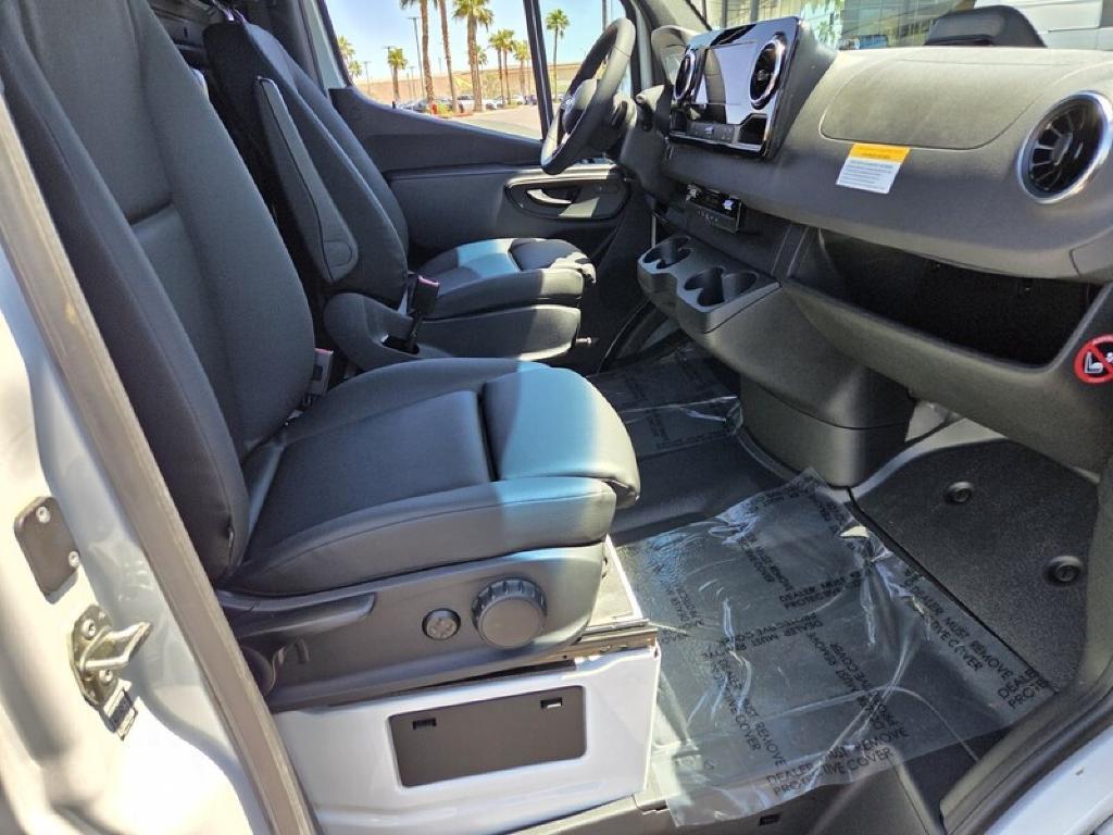 new 2025 Mercedes-Benz Sprinter 2500 car, priced at $65,733