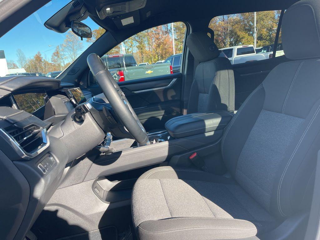 used 2025 GMC Acadia car, priced at $32,110