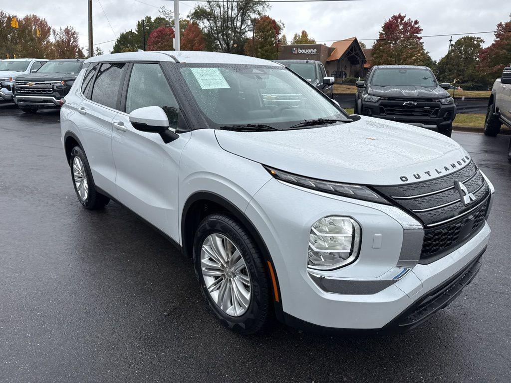 used 2023 Mitsubishi Outlander car, priced at $20,825