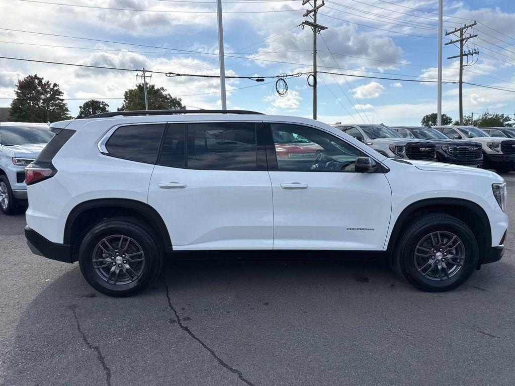 used 2025 GMC Acadia car, priced at $31,900
