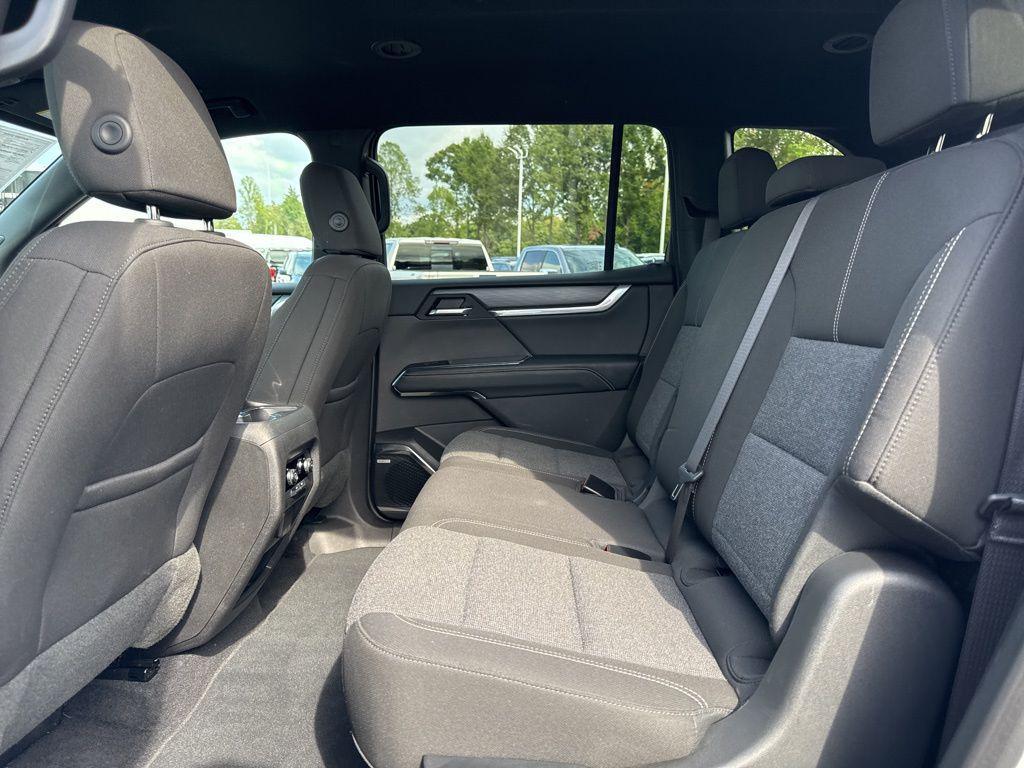 used 2025 GMC Acadia car, priced at $31,900