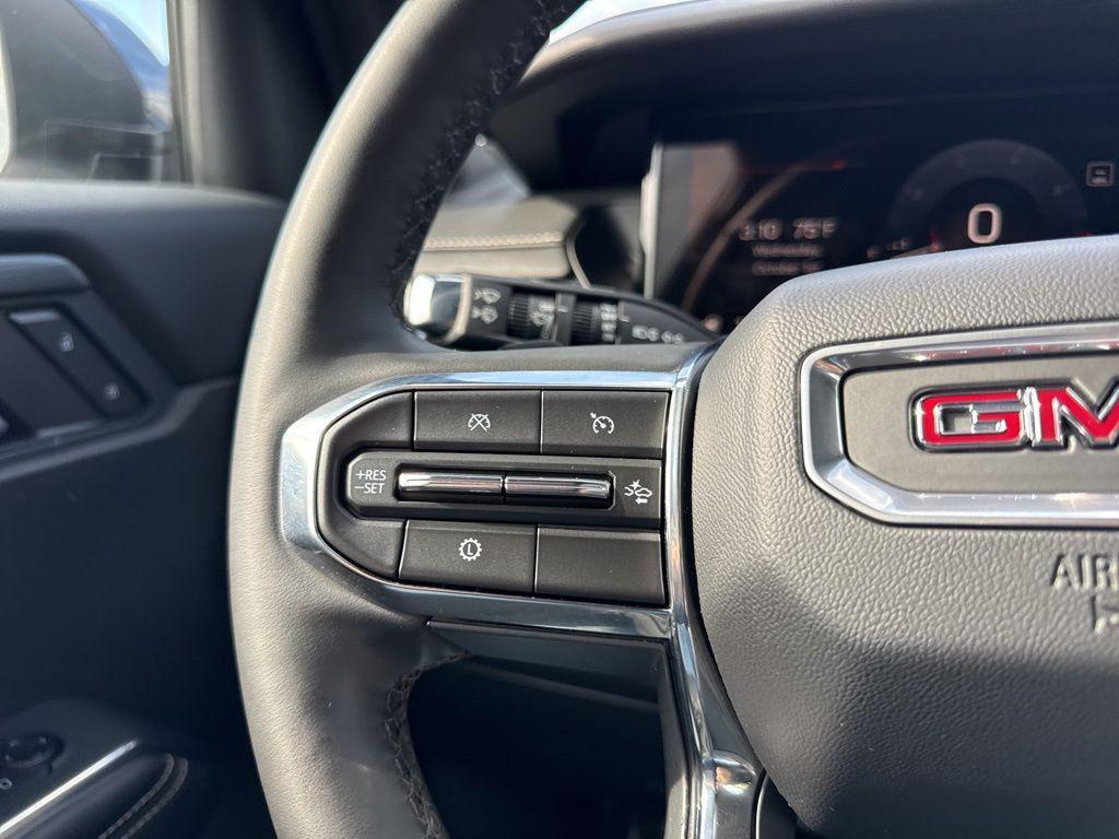 used 2025 GMC Acadia car, priced at $31,900