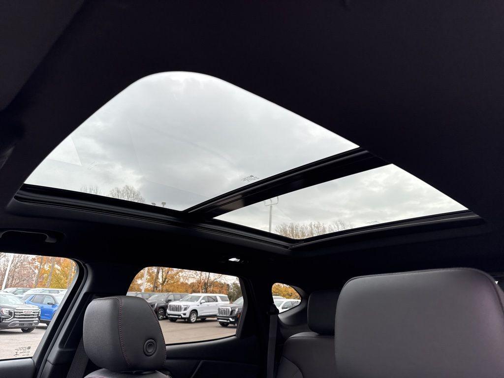 used 2023 Chevrolet Blazer car, priced at $32,880