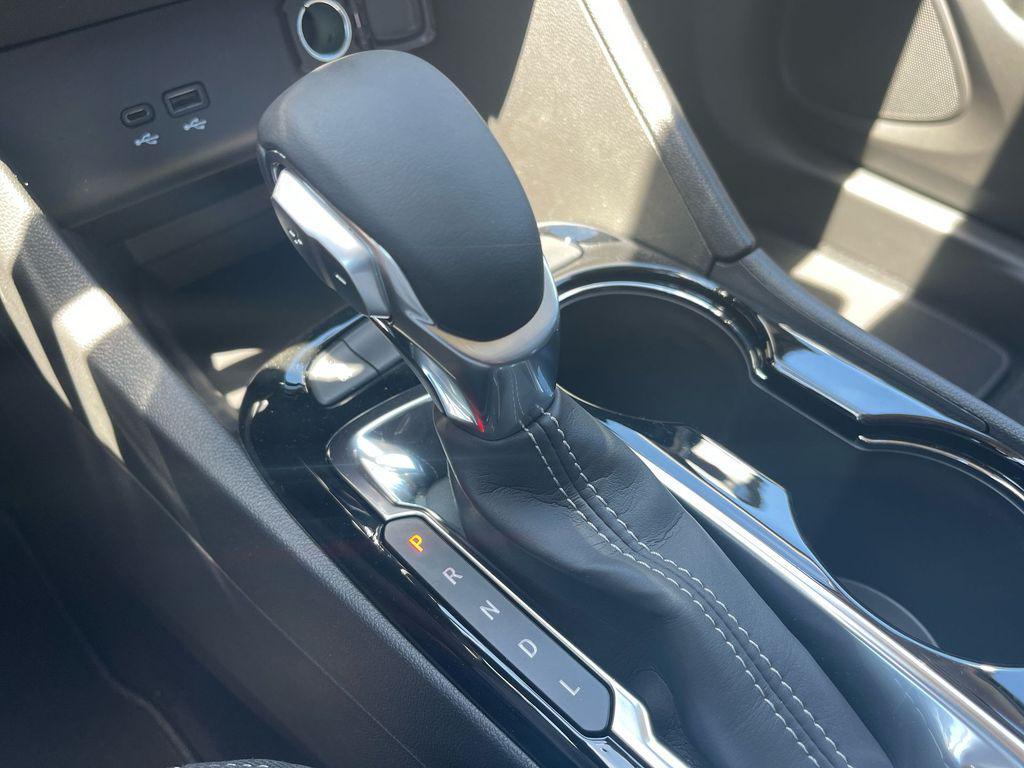 used 2024 Buick Encore GX car, priced at $21,400