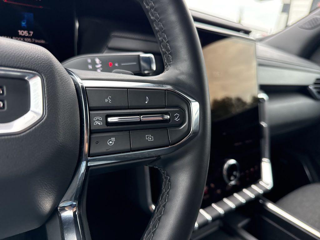 used 2025 GMC Acadia car, priced at $32,225