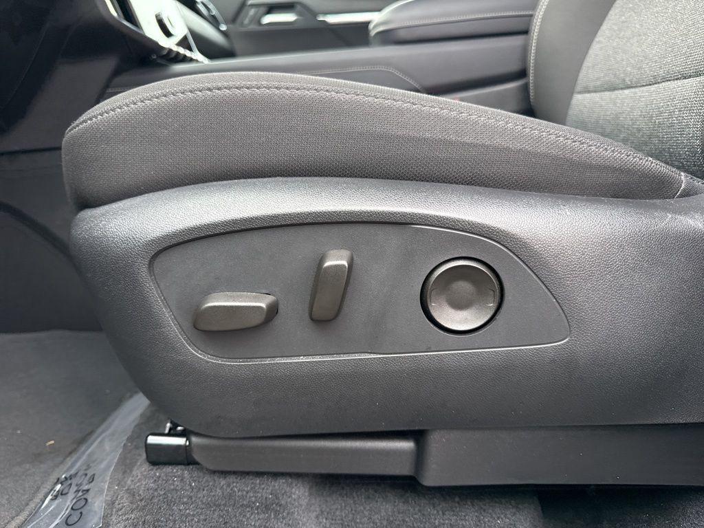 used 2025 GMC Acadia car, priced at $32,225