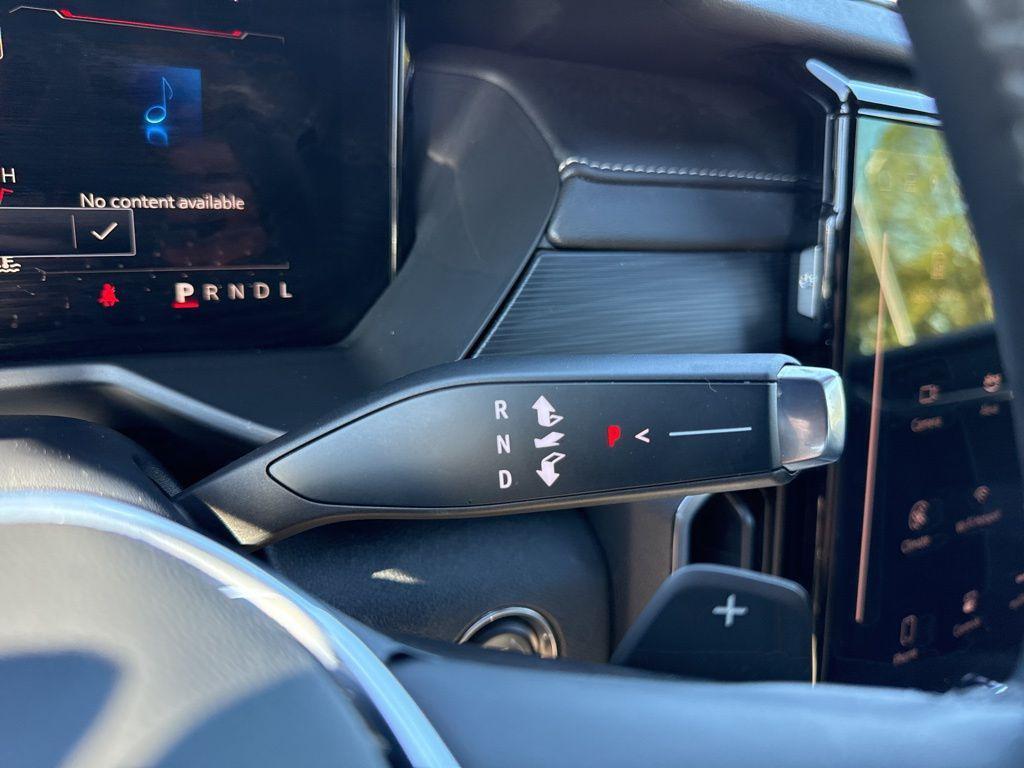 used 2025 GMC Acadia car, priced at $33,225