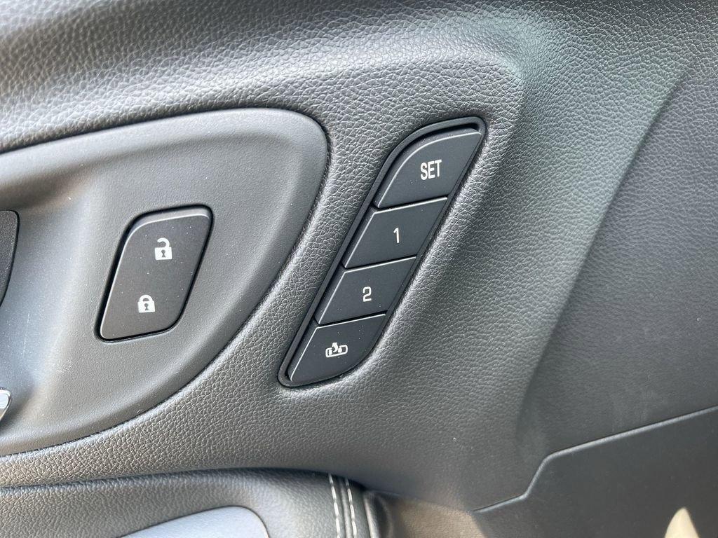 new 2023 Buick Encore GX car, priced at $28,425