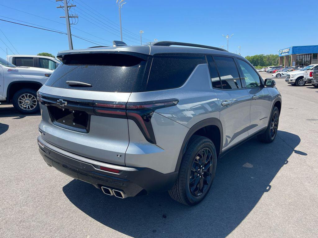 used 2024 Chevrolet Traverse car, priced at $34,770