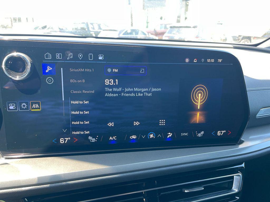 used 2024 Chevrolet Traverse car, priced at $34,770