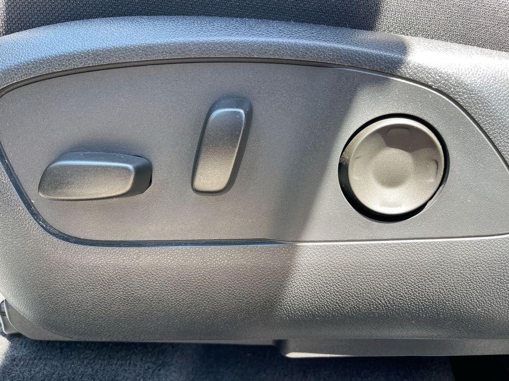 used 2024 Chevrolet Traverse car, priced at $34,770