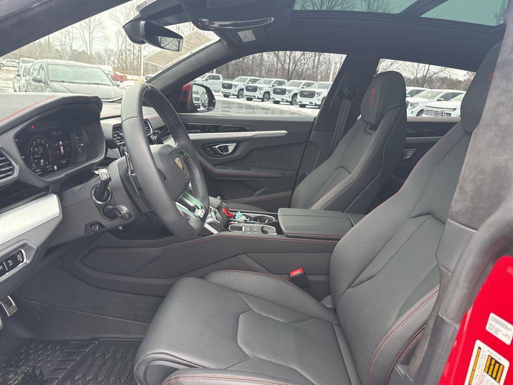 used 2022 Lamborghini Urus car, priced at $228,200