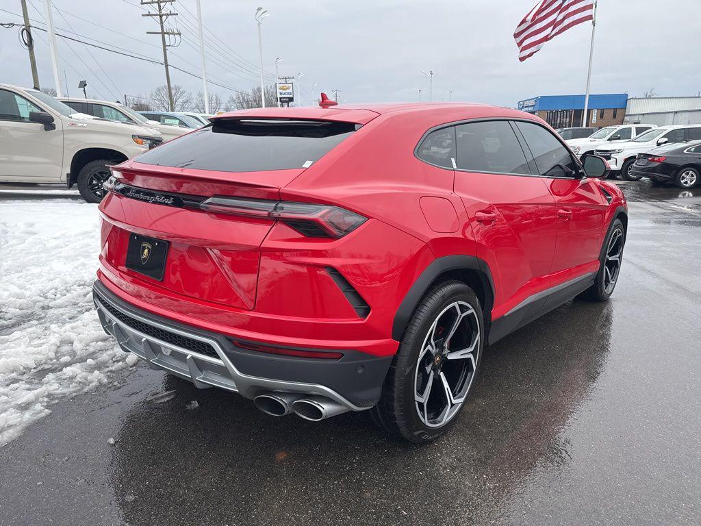 used 2022 Lamborghini Urus car, priced at $228,200