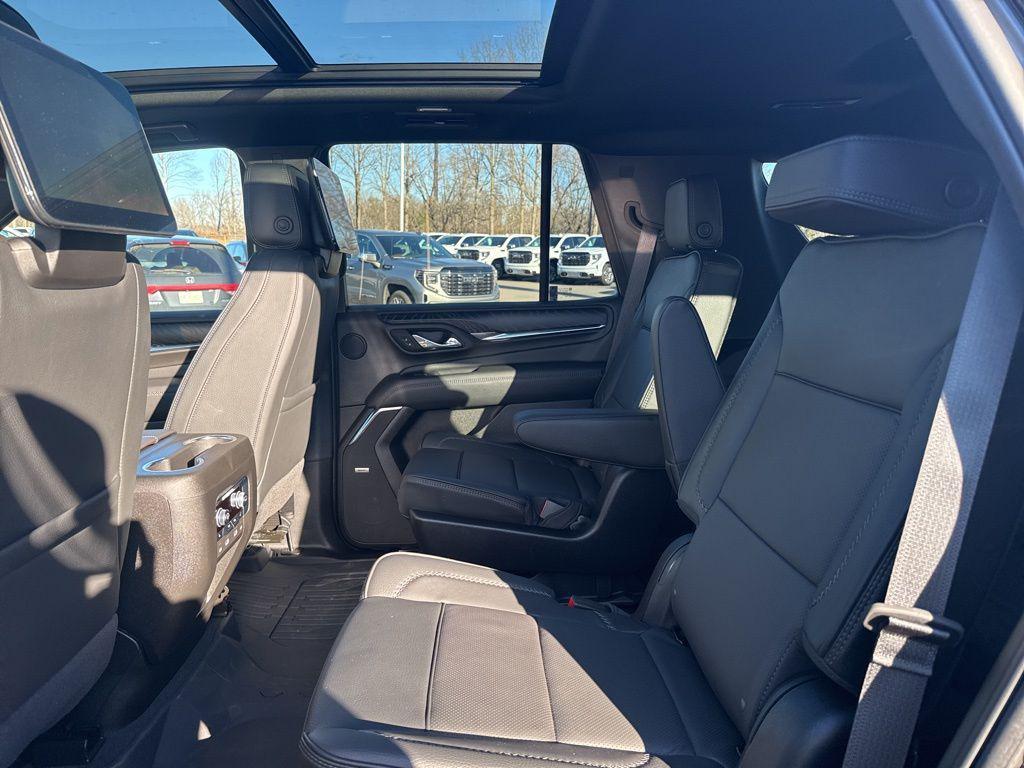 used 2023 GMC Yukon car, priced at $71,780