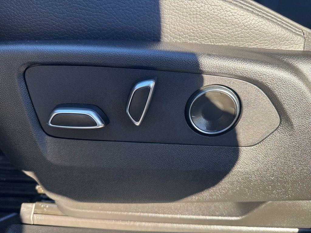 used 2023 GMC Yukon car, priced at $71,780